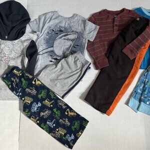 8 pc bundle of Boys size 3T clothing.